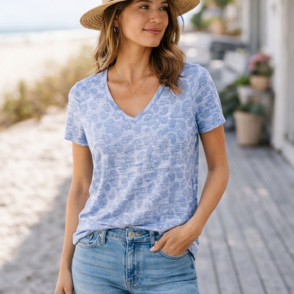 Tommy Bahama IslandZone Blue Print V-Neck Tee Top Small Casual Coastal